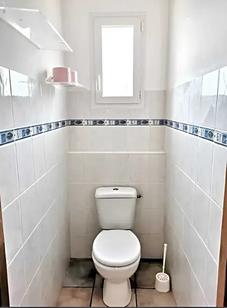 Spacieuse villa à Saint-Jean-du-Pin avec piscine privée - Photo 33