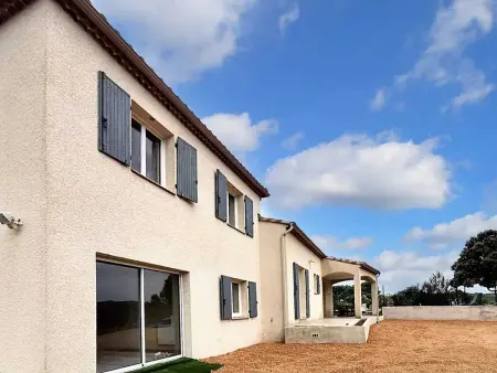 Spacieuse villa à Saint-Jean-du-Pin avec piscine privée - Photo 34