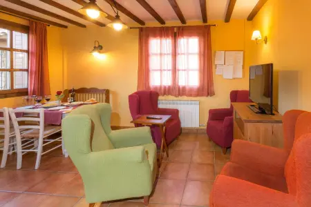 Maison charmante à Fresneda de la Sierra Tirón avec jardin. - Photo 1