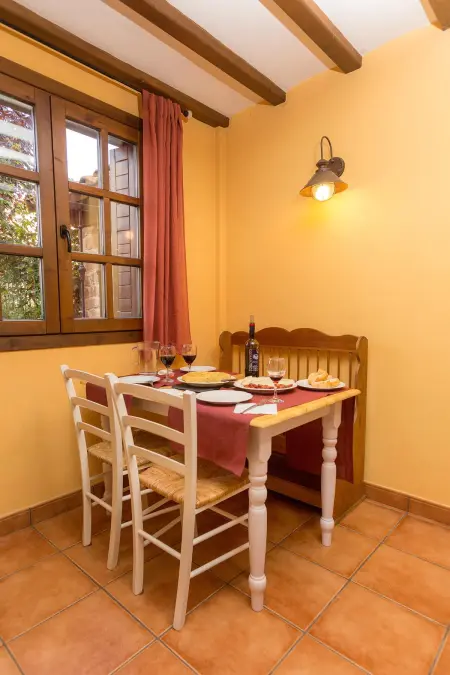Maison charmante à Fresneda de la Sierra Tirón avec jardin. - Photo 3