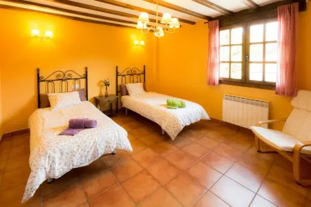 Maison charmante à Fresneda de la Sierra Tirón avec jardin. - Photo 6