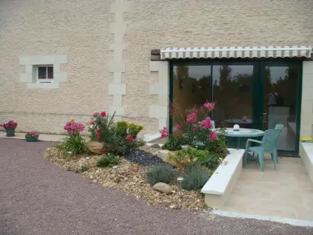 Maison charmante en campagne à Mouterre-Silly, Jardin, Terrasse. - Photo 3