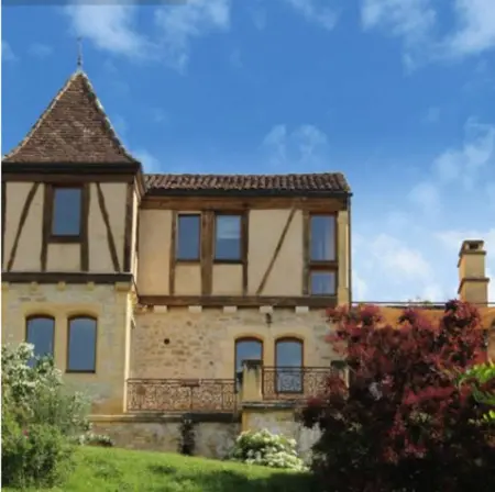 Maison charmante à Saint-Cybranet avec grand jardin, piscine - Photo 6
