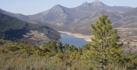 Maison charmante à Cañamero avec piscine et vue sur la montagne - Photo 8