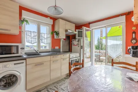 Appartement accueillant à Mortagne-sur-Gironde, 45 m², terrasse - Photo 2