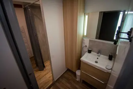 Appartement moderne à Avignon avec piscine partagée - Photo 7