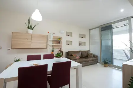 Appartement moderne à Gallipoli, 50 m², balcon privé - Photo 1