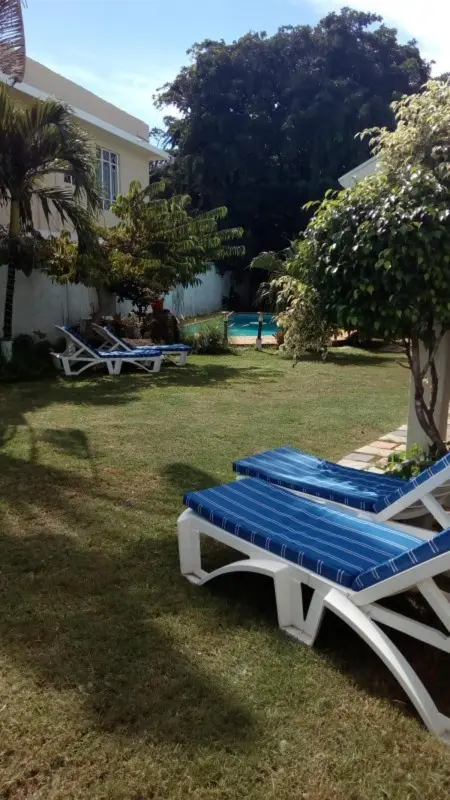 Maison spacieuse à Flic en Flac avec piscine partagée - Photo 14