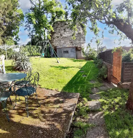 Maison enchanteresse à Ingersheim avec vue sur la montagne - Photo 1