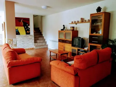 Maison spacieuse avec jardin à Touro – Idéale en famille - Photo 38