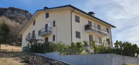 Appartement cosy à Pizzoferrato 55 m² avec vue montagne - Photo 2