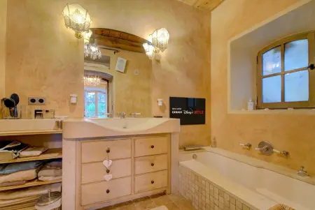 Villa élégante à Lambesc avec spa, Villa 14 personnes à Lambesc - Photo 89