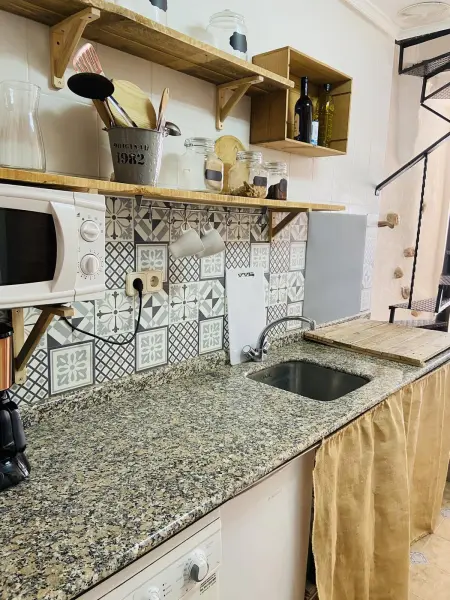 Maison typique à Viguera avec vue sur la montagne - Photo 3