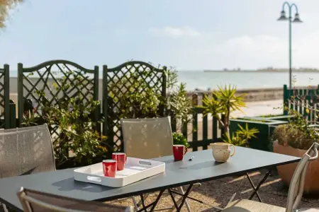 Maison confortable proche de la mer avec terrasse - Photo 21