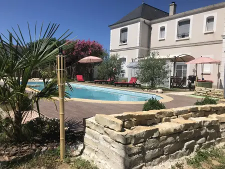 Villa raffinée à Saint-Cyr-sur-Loire avec piscine privée - Photo 3
