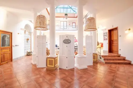 Villa raffinée à Saint-Cyr-sur-Loire avec piscine privée - Photo 8
