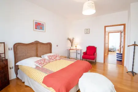 Villa raffinée à Saint-Cyr-sur-Loire avec piscine privée - Photo 17