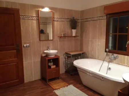 Villa raffinée à Saint-Cyr-sur-Loire avec piscine privée - Photo 23