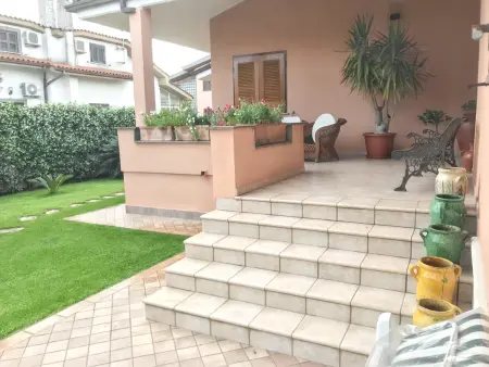 Villa conviviale à Ladispoli avec piscine privée - Photo 21