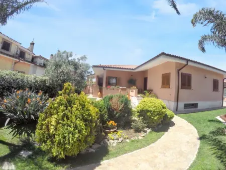 Villa conviviale à Ladispoli avec piscine privée - Photo 25