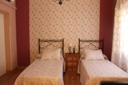 Maison charmante à Villanueva de los Infantes avec jardin clos - Photo 3