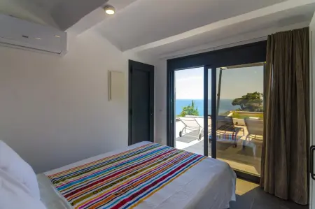 Villa en bord de mer à Lloret de Mar avec vue sur jardin et piscine - Photo 8