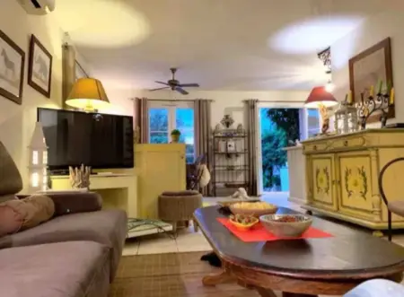 Maison spacieuse avec piscine partagée à Gassin - Photo 9