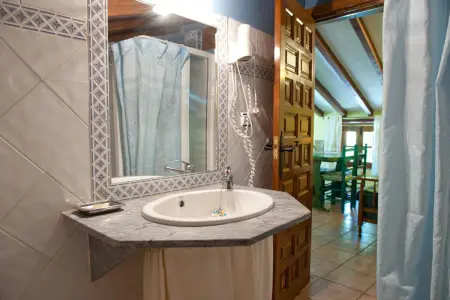 Appartement Confortable à Robledillo de Gata avec Balcon et Vue - Photo 3