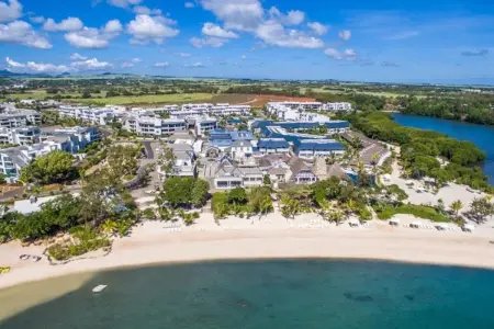 Appartement spacieux avec vue sur la mer à Roches Noires - Photo 4