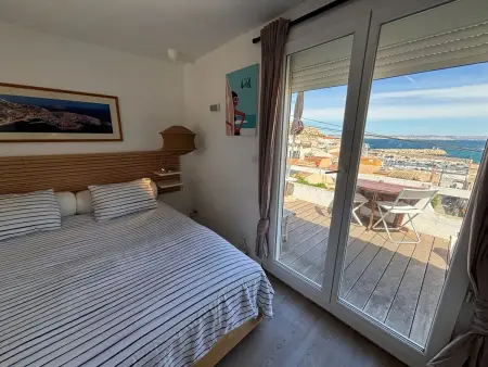 Maison chaleureuse au cœur des Calanques de Marseille + jardin. - Photo 1