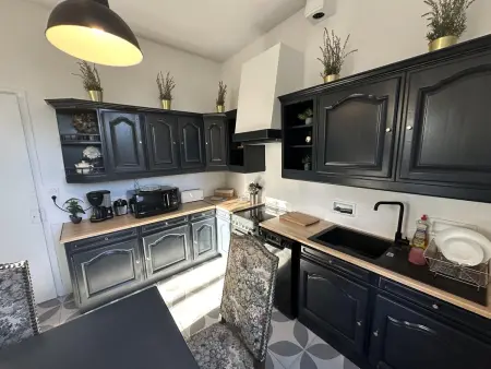 Maison spacieuse à Saint-Floret, avec piscine pour deux. - Photo 1