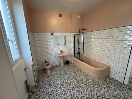 Maison spacieuse à Saint-Floret, avec piscine pour deux. - Photo 3