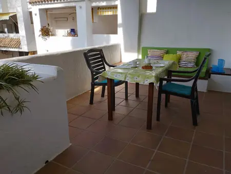 Appartement spacieux à Roses, 60 m², piscine partagée - Photo 2