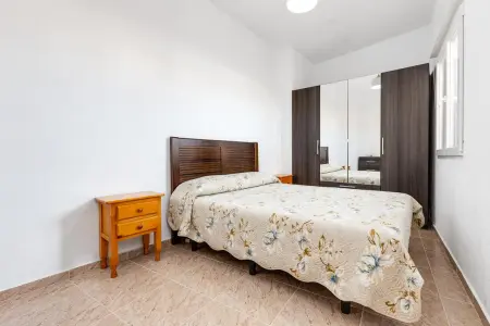 Appartement élégant à Torrevieja avec piscine partagée - Photo 4