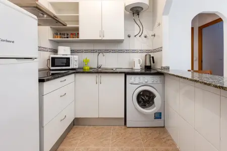 Appartement élégant à Torrevieja avec piscine partagée - Photo 6