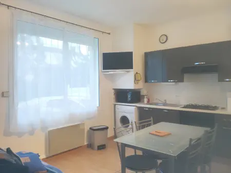 Appartement agréable à Jonzac de 35 m² avec parking privé - Photo 1