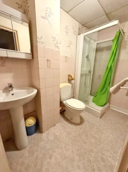 Appartement accueillant à Néris-les-Bains - 35 m², terrasse agréable - Photo 3