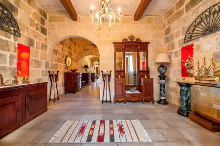 Villa exceptionnelle à In-Nadur avec piscine privée. - Photo 4