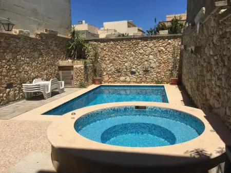 Villa exceptionnelle à In-Nadur avec piscine privée. - Photo 22