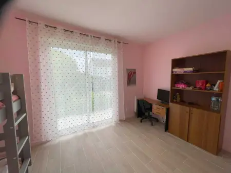 Maison familiale proche de Varaville avec jardin clos et terrasse - Photo 12
