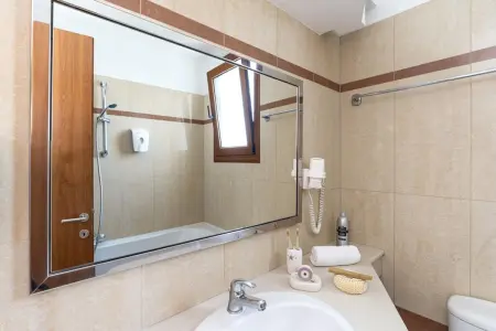 Villa ensoleillée à Kolympia avec piscine privée - Photo 20