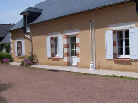 Maison accueillante à La Chapelle-aux-Choux avec jardin spacieux 70 m² - Photo 1
