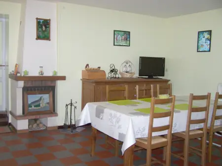 Maison accueillante à La Chapelle-aux-Choux avec jardin spacieux 70 m² - Photo 2
