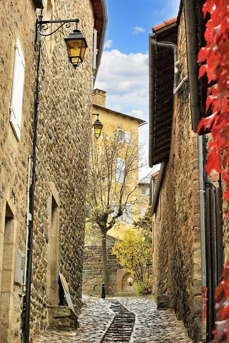 Maison pittoresque à Mostuéjouls avec vue sur la montagne - Photo 11