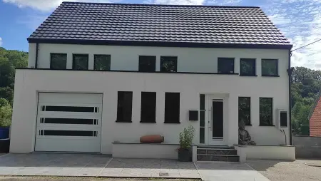 Villa spacieuse avec vue sur la Meuse et équipements complets - Photo 2