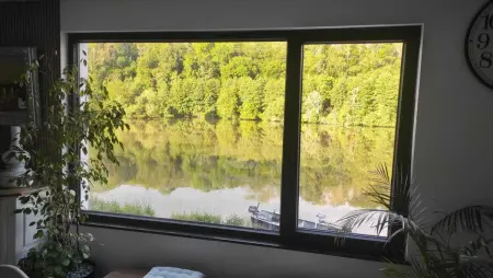 Villa spacieuse avec vue sur la Meuse et équipements complets - Photo 6
