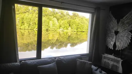 Villa spacieuse avec vue sur la Meuse et équipements complets - Photo 12