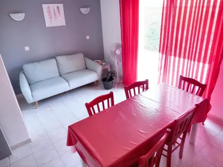Maison charmante à Salavas avec piscine et jardin - Photo 3