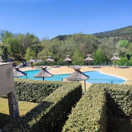 Maison charmante à Salavas avec piscine et jardin - Photo 18