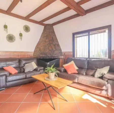 Villa spacieuse à Guillena avec jardin et piscine privée - Photo 1